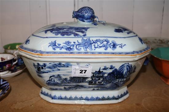 A Chinese export blue and white tureen and cover, Qianlong period, restored